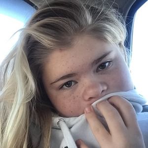 Meet your Posher, Mel